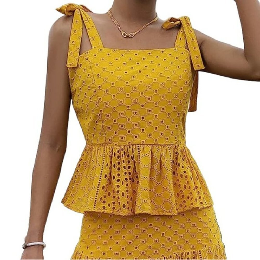 House of Harlow 1960 Yellow Mustard Eyelet Peplum Sleeveless Top US S